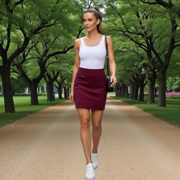 ATHLETA deep red maroon burgundy sport skirt striped solid casual stretchy sz M - Picture 3 of 17